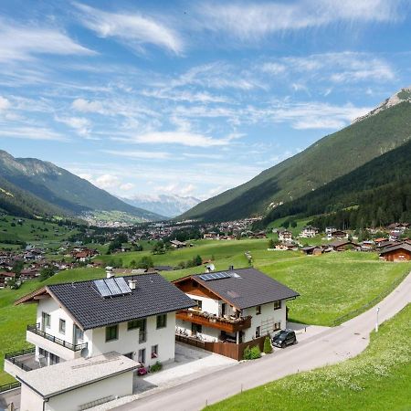 Lovely Apartment In Neustift Im Stubaital With Mountain View Dış mekan fotoğraf
